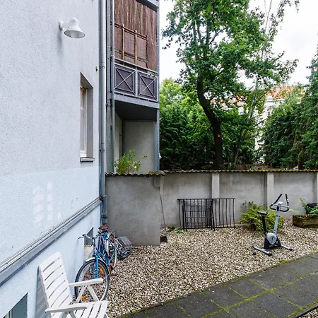 Preiswert & Vollmoebliert Fuer Handwerker Und Monteure De, Pl, Eng * Leipzig