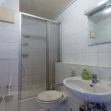 Apartamento Preiswert & Vollmoebliert Fuer Handwerker Und Monteure De, Pl, Eng