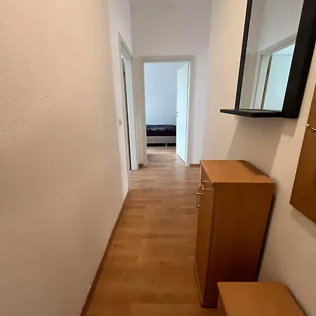 Preiswert & Vollmoebliert Fuer Handwerker Und Monteure De, Pl, Eng Apartamento